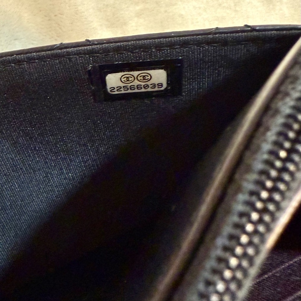 CHANEL Soft Leather Purse ๐ฅ - Picture 5 of 16